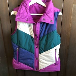 Reversible down vest.